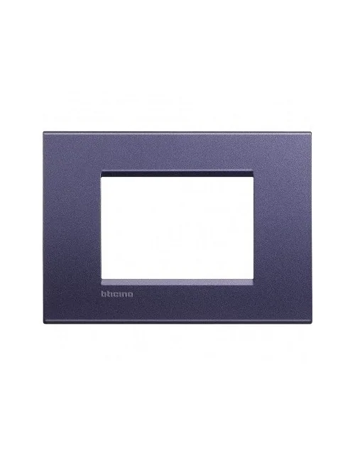 LivingLight | Silk square metal plate for 3 club places