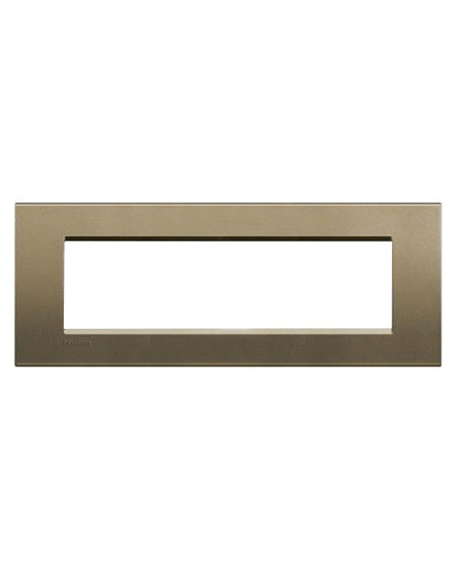 Bticino Livinglight Placa de 7 módulos en color cuadrado LNA4807SQ